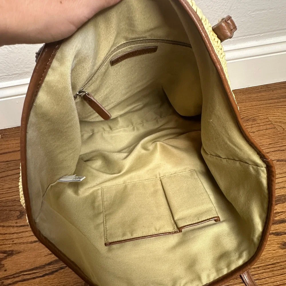 Banana Republic Woven Straw Tote Bag Brown Trim Large Beach Shoulder Bag Tan